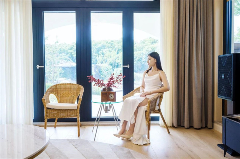 Room Tour|一線臨湖庭院，高階生活的藝術想象 image9